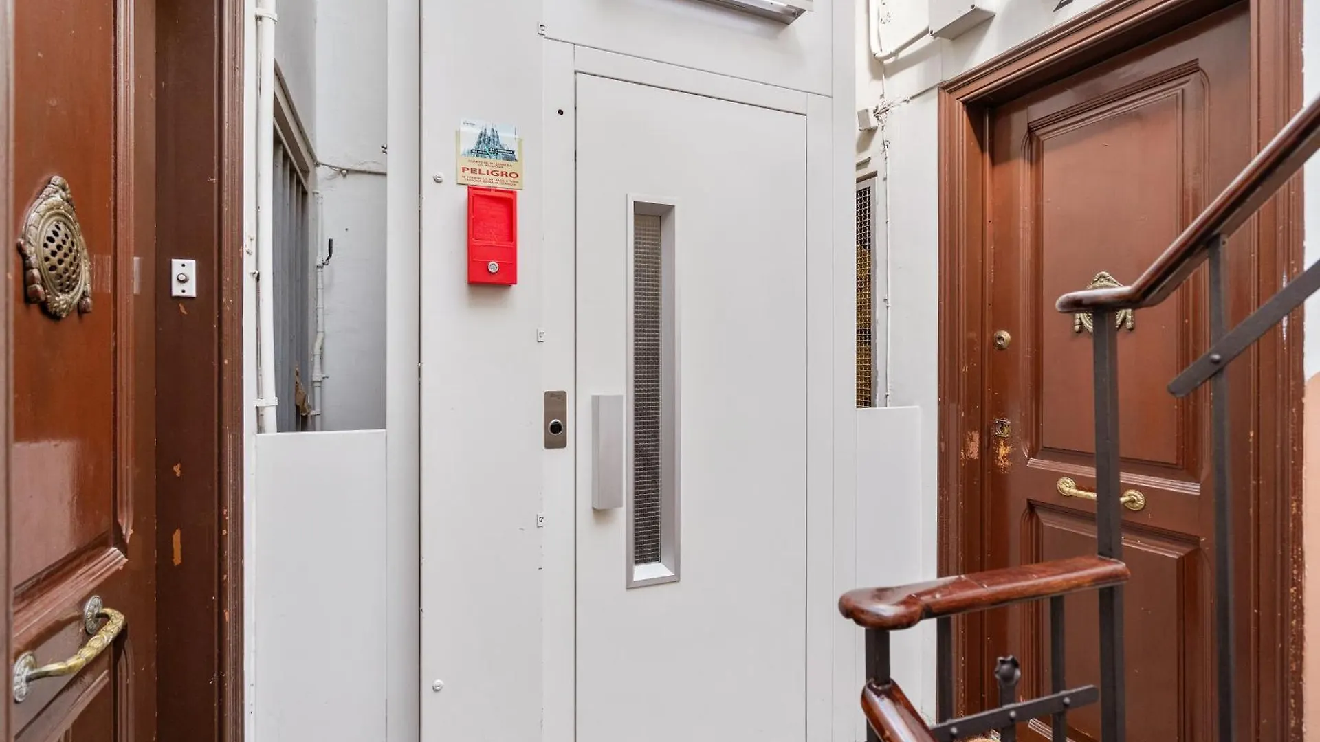 Barcelona Bliss 1Br Haven W Terrace In Gracia Lejlighed Spanien